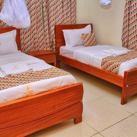 Fort Heights Homestay Fort Portal الغرفة الصورة