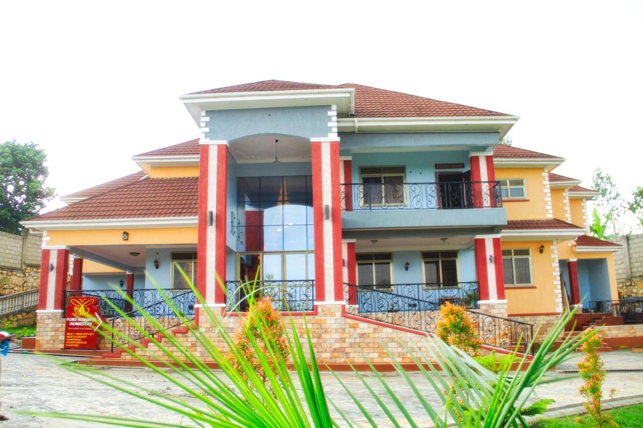 Fort Heights Homestay Fort Portal المظهر الخارجي الصورة