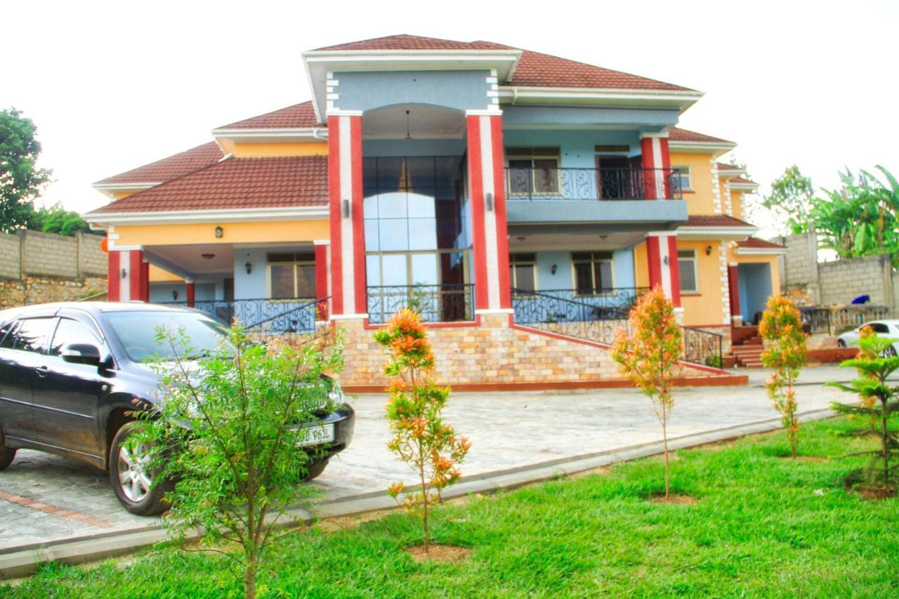 Fort Heights Homestay Fort Portal المظهر الخارجي الصورة