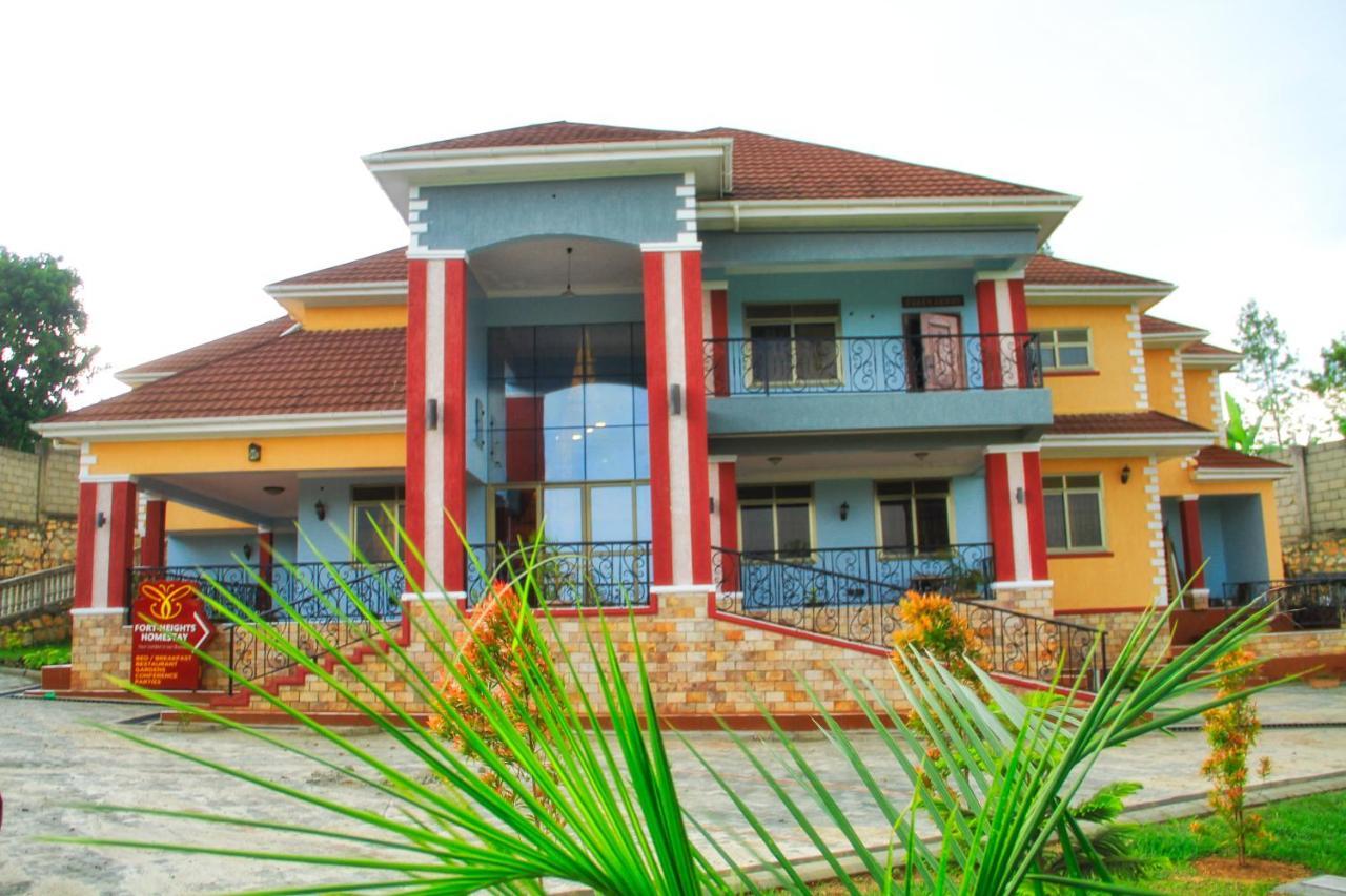 Fort Heights Homestay Fort Portal المظهر الخارجي الصورة