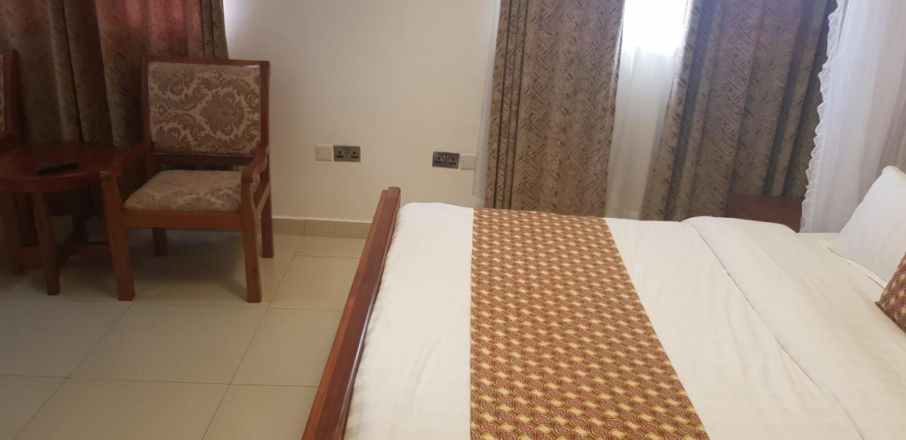 Fort Heights Homestay Fort Portal المظهر الخارجي الصورة