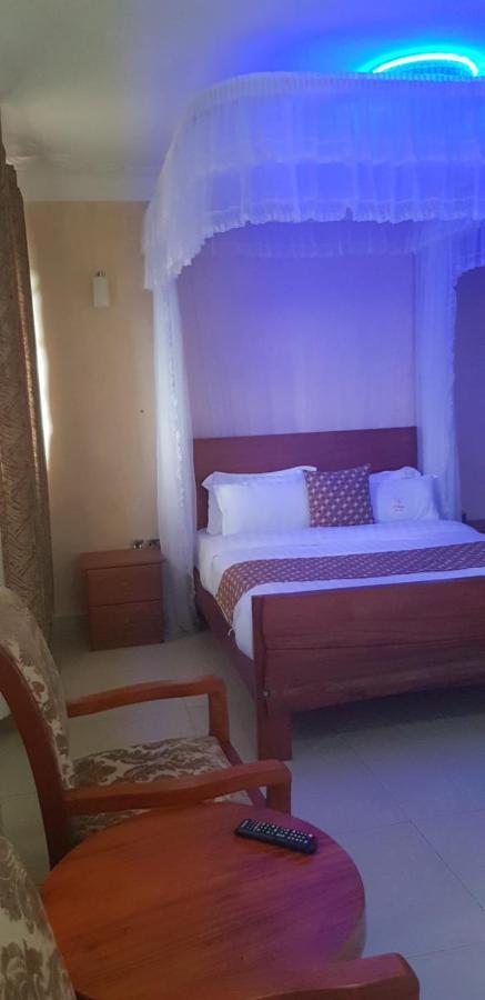 Fort Heights Homestay Fort Portal المظهر الخارجي الصورة